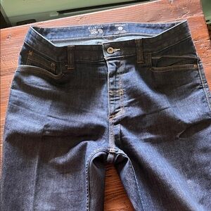 Mens MOUNTAIN HARDWARE Jeans size 34x32